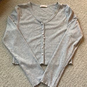 Long sleeve cropped shirt